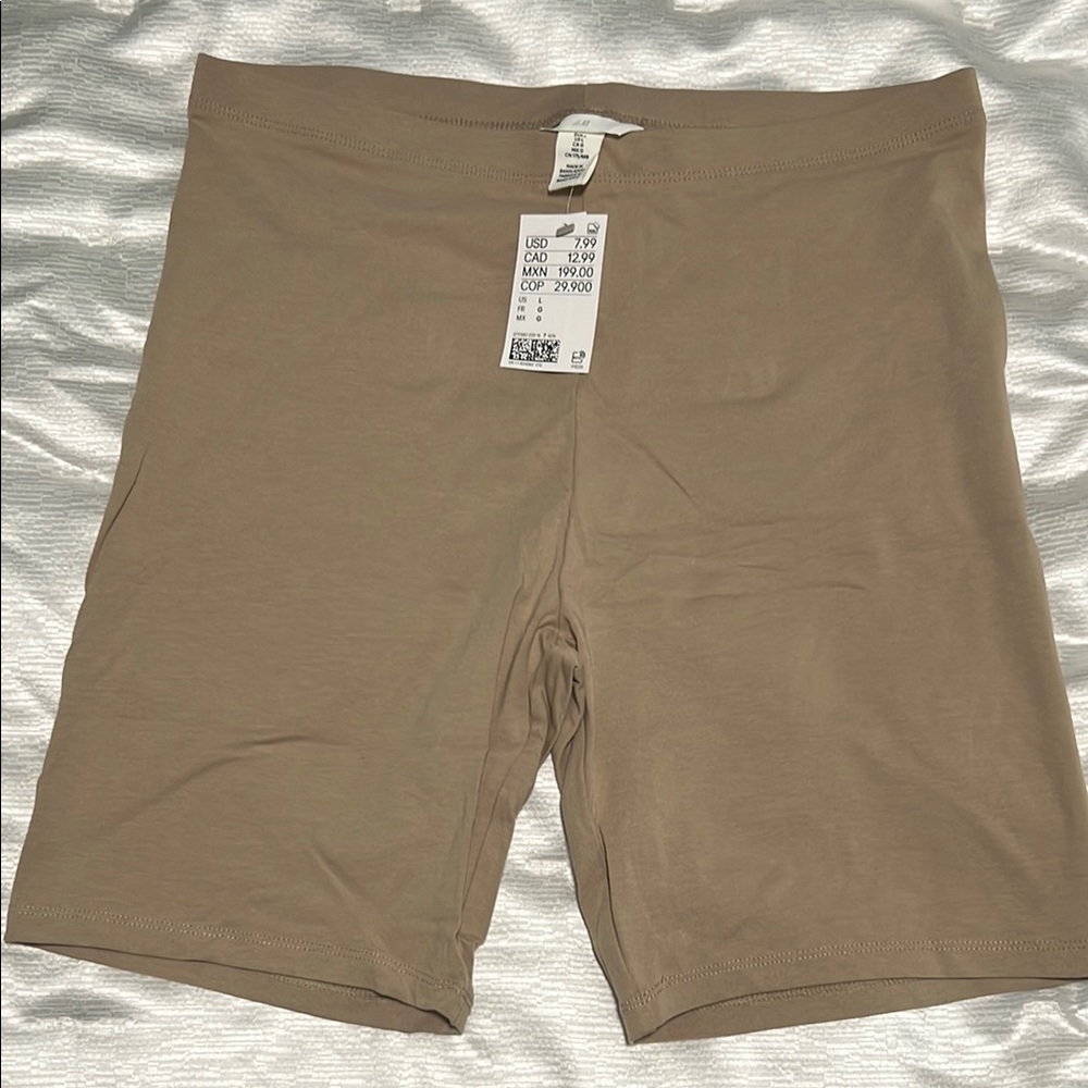 NWT H&M Women’s Beige Biker Shorts